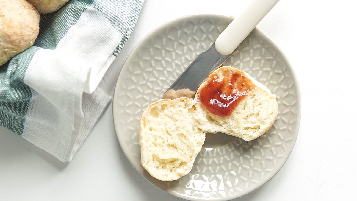 pãozinho caseiro rápido com compota